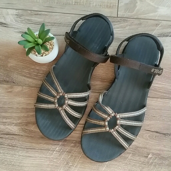 teva kayenta sandal